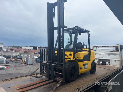 2015 Hyundai 40L-7A Forklift