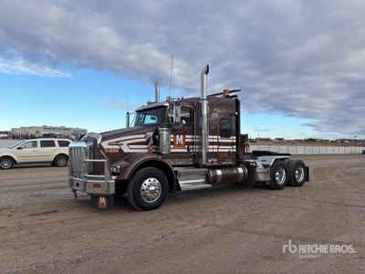 2014 Kenworth T800 6x4 Sleeper Winch Truck