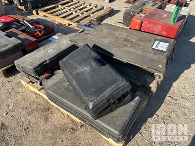 Quantity of (5) Portable Hydraulic Power Kit Varios, herramientas manuales