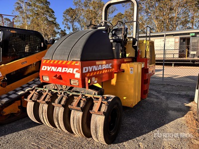 2011 Dynapac CP142 Compacteur pneumatique