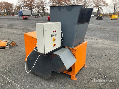 Electric Pallet Chipper (Inoperable)