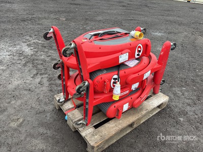 Quantity of (4) Elite Redrad Heater Radiateur