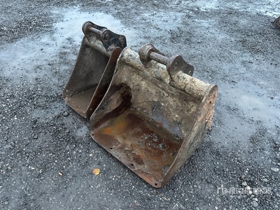 Quantity of (2) Digging Excavator Bucket