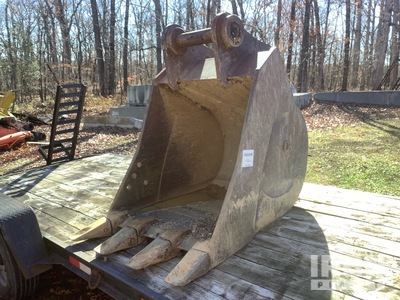C & P 42 in Digging Excavator Bucket - Fits Cat 330