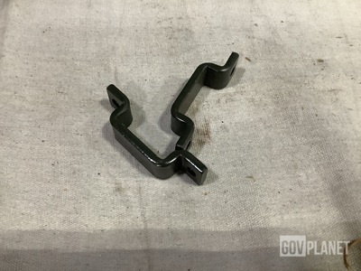 (61) Boeing 8126728 Retaining Straps