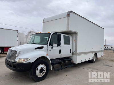 2004 International 4300 4x2 Crew Cab Moving Van Truck