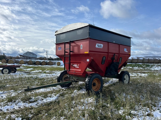 2019 Market MFE T/A 4000 400 bu Gravity Grain Wagon