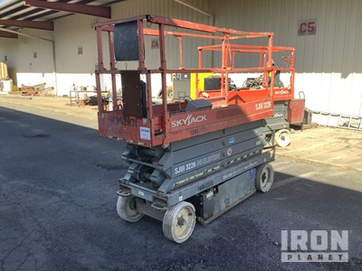 2012 Skyjack SJIII 3226 Scissor Lift