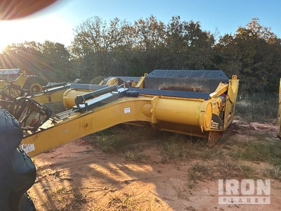 John Deere 2412DE 2 Tire Hydraulic Pull Scraper