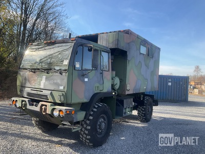 2004 Stewart & Stevenson M1079A1 LMTV 4x4 Van Truck