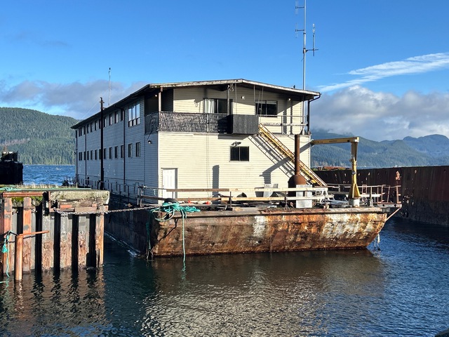 Yarrows 28 Person 155' X 43' Barge