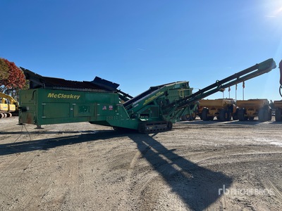 2015 McCloskey S130 Tracked Screen Plant