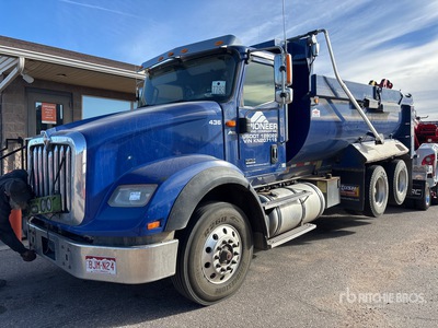 2019 International HX615 T/A Camión dumper