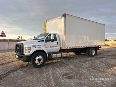 2022 Ford F-750 4x2 Van Truck