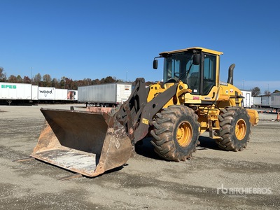 2013 Volvo L70G جرافة