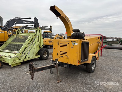 2010 Vermeer BC1000 Tow-Behind Chipper