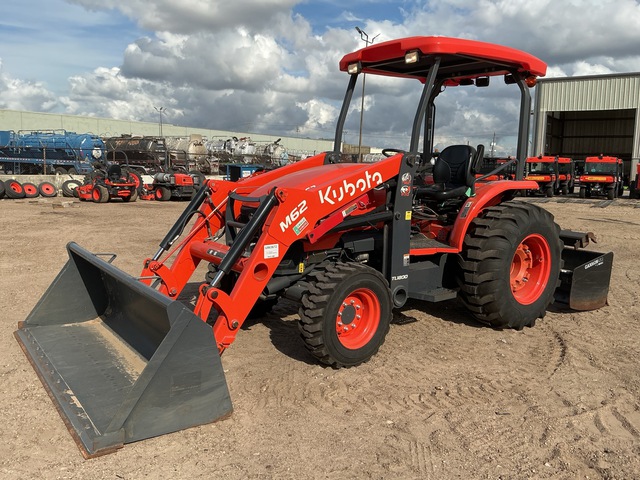 2025 Kubota M62 4x4 Landscape Loader