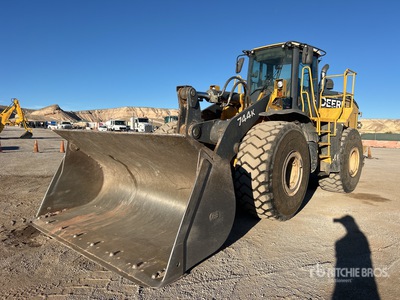 2012 John Deere 744K Wheel Loader