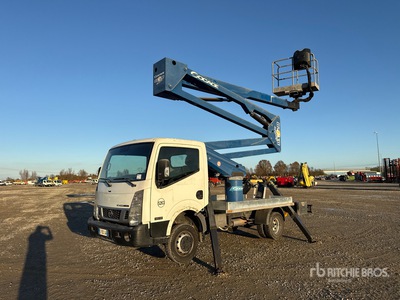 2015 Socage DA330 20 m on 2015 Nissan Cabstar NT400 Bucket Truck