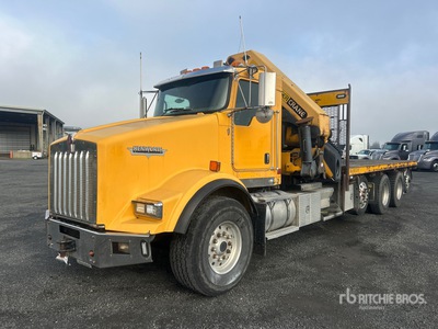 2006 Palfinger PK4402 6480 lb Knuckle Boom on 2006 Kenworth T-800 10x4 Crane Truck