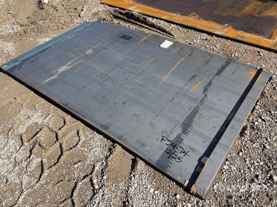 Quantity of (2) 2025 Kit Containers      5 ft 1 in x 7 ft 11 in (.75 in Thick) Płyty stalowe (Unused)