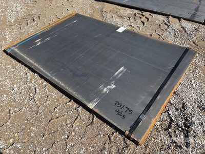 Quantity of (2) 2025 Kit Containers      5 ft x 8 ft (.75 in Thick) Płyty stalowe (Unused)