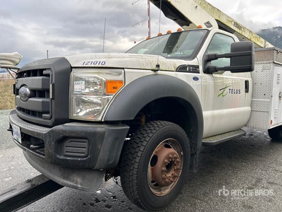 Versalift 29 ft on 2012 Ford F-550 Piattaforma autocarrata
