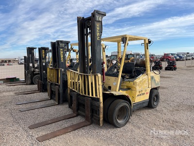 2004 Hyster H90XMS 8800 lb Pneumatic Tire Forklift (Inoperable)
