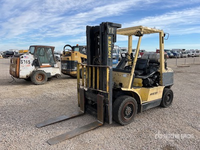 2005 Hyster H80-XM 7900 lb Pneumatic Tire Forklift (Inoperable)