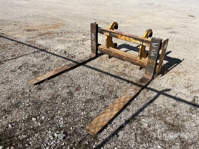 60 in Q/C Wheel Loader Forks