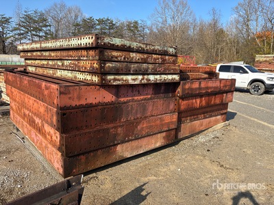 Quantity of (14) Industrial and construction Supplies Coffrage pour béton