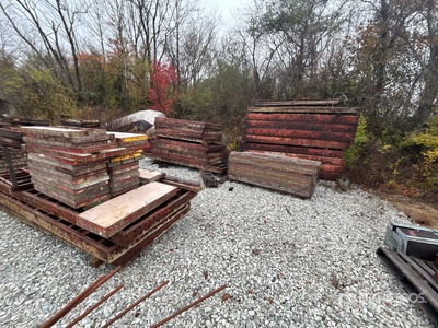 Quantity of Moldes de hormigon