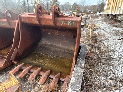 Hensley 70 in Digging Excavator Bucket - Fits Komatsu Pc400