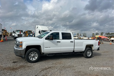 2019 Chevrolet Silverado 2500HD 4x4 Crew Cab Pickup