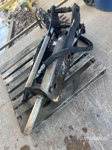 2017 Cat H55E Breaker