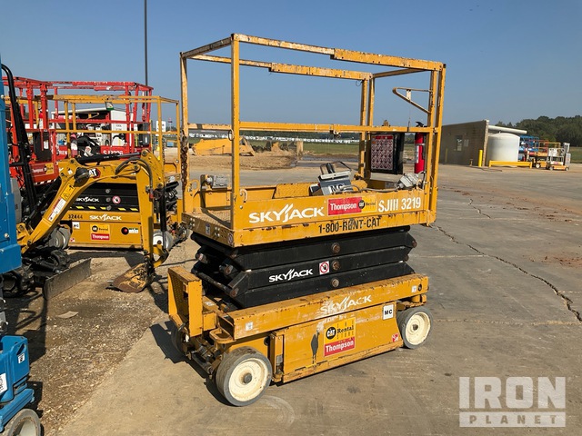 ELEVADOR TIJERA 2018 SKYJACK SJIII3219