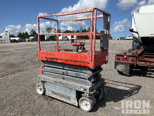 ELEVADOR TIJERA 2014 SKYJACK SJIII3219