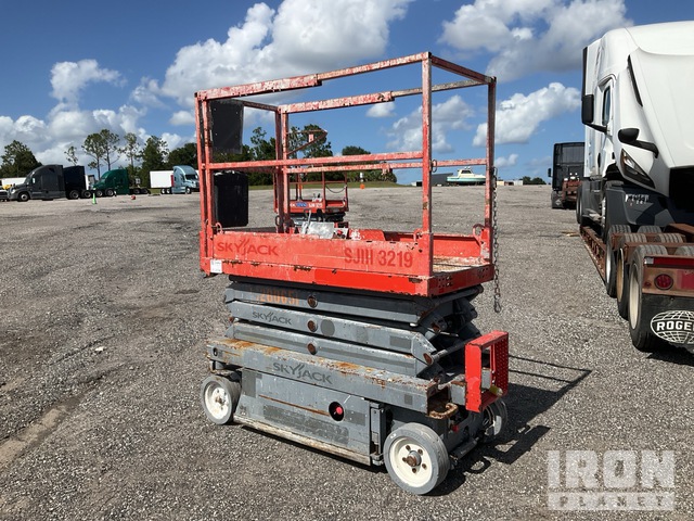 ELEVADOR TIJERA 2014 SKYJACK SJIII3219
