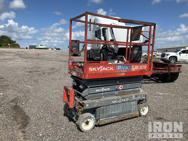 ELEVADOR TIJERA 2014 SKYJACK SJIII3219