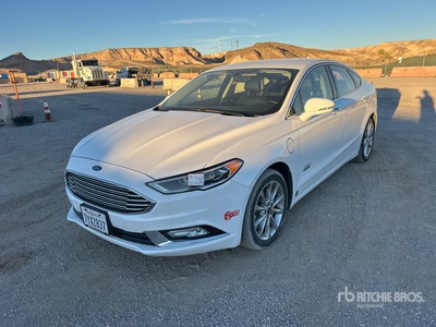 2017 Ford Fusion SE Hybrid Automobile