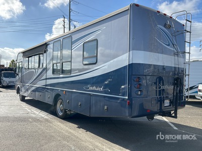 2006 Fleetwood South Wind Motor Home