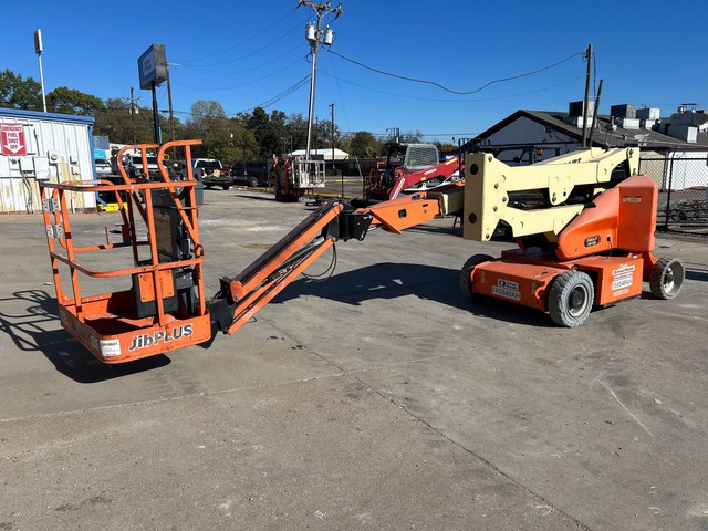 2015 JLG E400AJPN Articulating Boom Lift