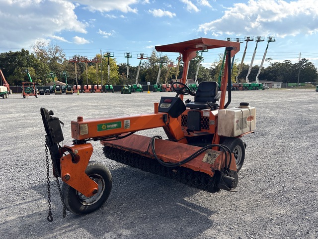 2018 Lay-Mor SM300 Self-Propelled Broom 2018 Lay-Mor SM300 Self-Propelled Broom