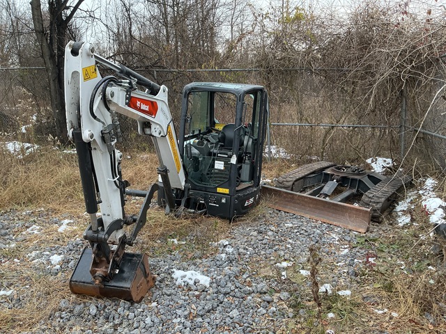 2022 Bobcat E35i Mini Excavator (Inoperable)