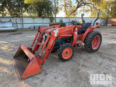 Kubota L2800D 4WD Tractor Agrícola