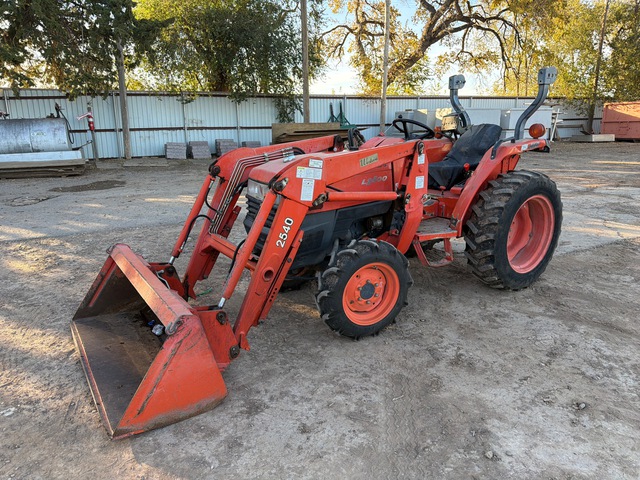 2008 Kubota L2800D 4WD Tractor