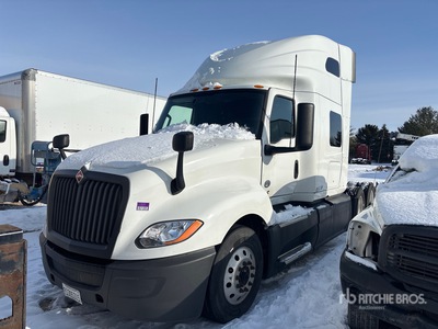 2020 International LT625 6x4 Tracteur routier couchette (Inoperable)