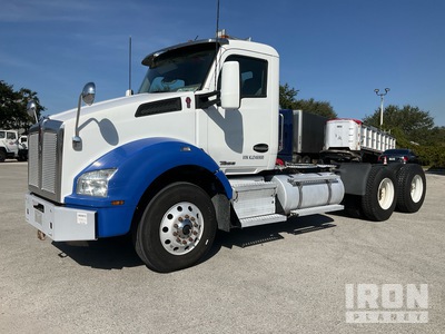 2019 Kenworth T880 6x4 Day Cab Truck Tractor