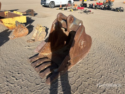 31 in Digging Excavator Bucket