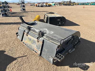 2016 Paladin 86 in Broom Attachment